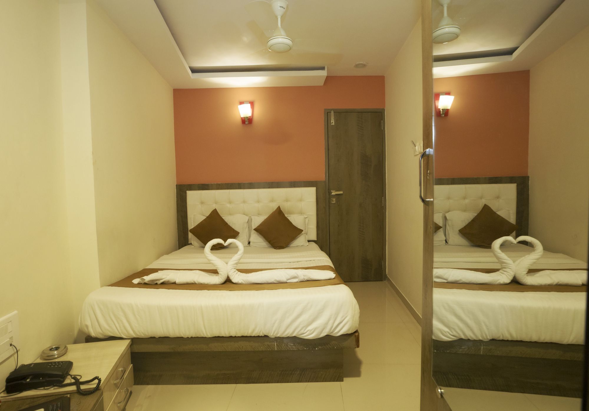 Hotel Grace Inn Mumbai Exterior photo